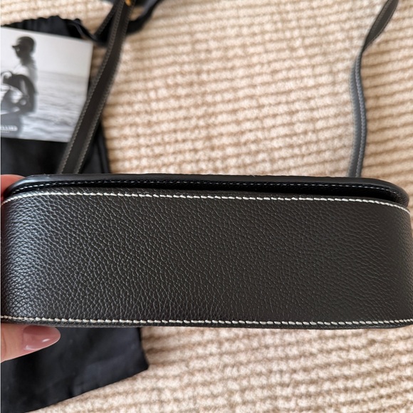 DeMellier London - The Vancouver - Black Grain Ecru Stitching - Picture 6 of 10